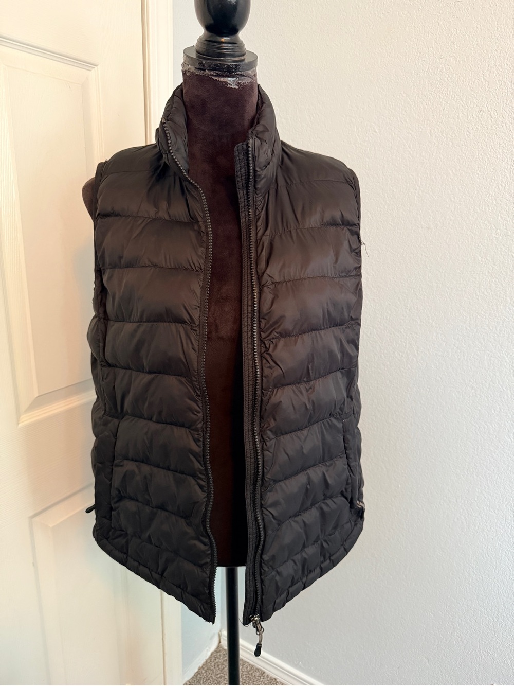 Women’s puffer vest